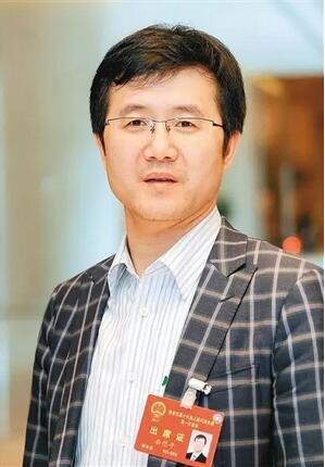 《西安晚报》采访人大代表岳恺平：实现“一带一路”特色创新，带动国际易货！